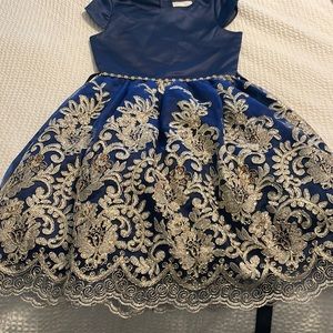 Stunning Girls Dress